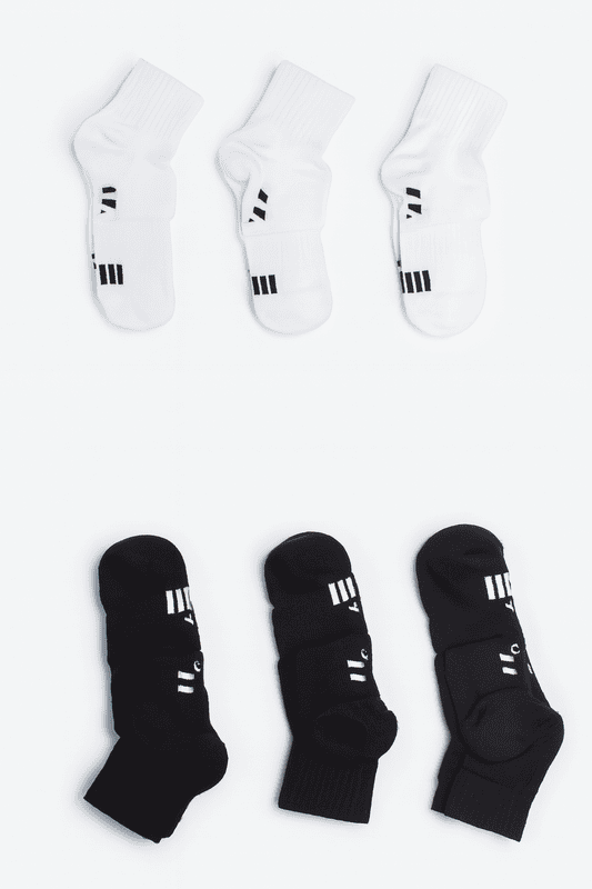 Kids Black & White Medium socks Offer 2 Packs of 3 Pcs